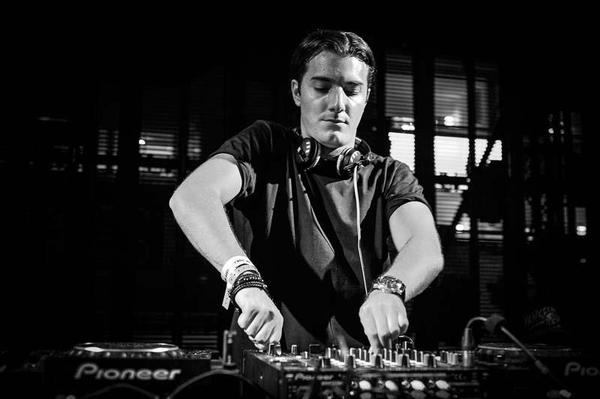 big_Alesso_playing_live_at_Ushuaia_Ibiza.jpeg?v=1473865667