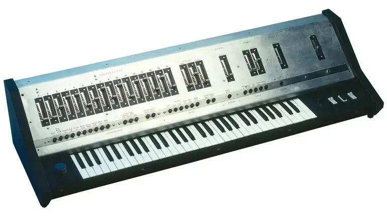 Behringer UB1