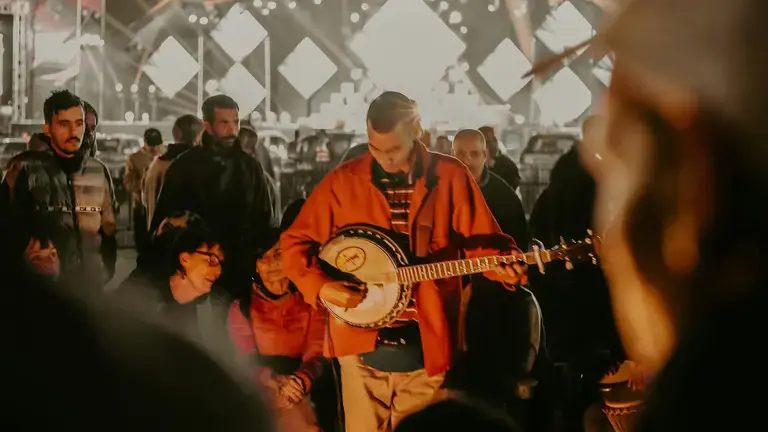 Banjo on stage