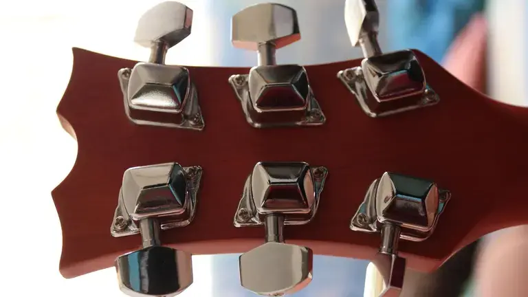 Guitar Tuning Pegs