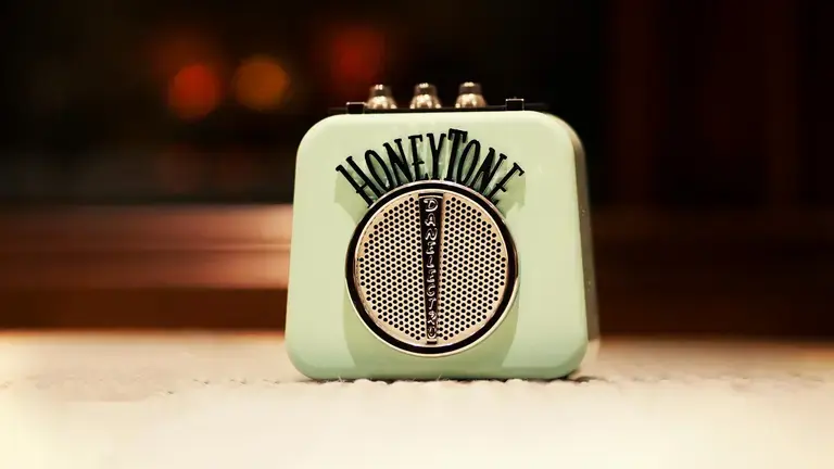 Tiny amp