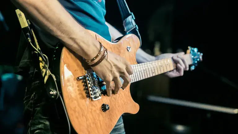 Wireless guitar systems