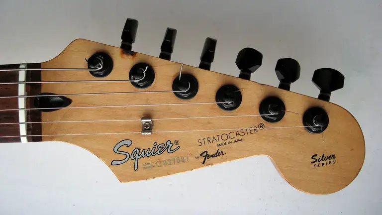 MIJ Squier Strat