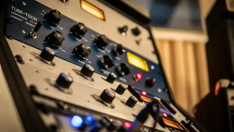 Studio Compressor