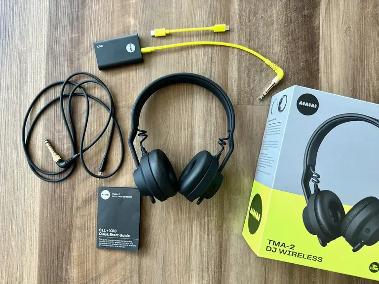 Various components of the TMA-2 DJ Wireless.