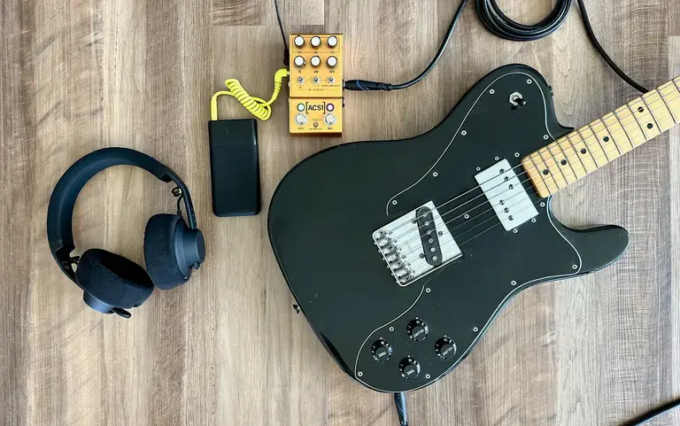 AIAIAI TMA-2 Studio Wireless+ in a guitar setup