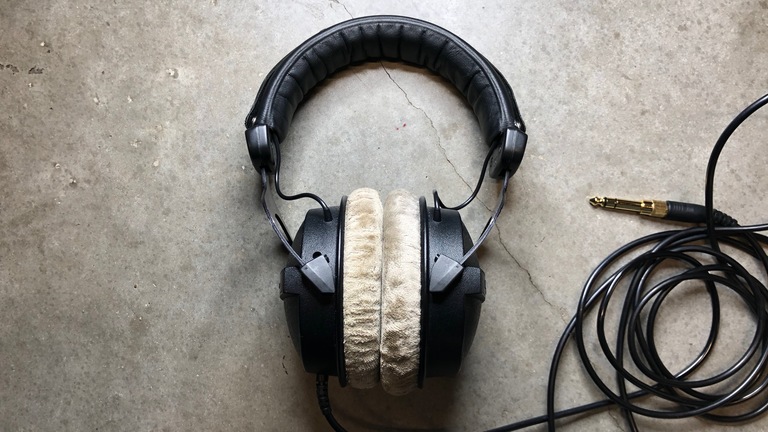 10 Best Studio Headphones for Production, Mixing & Mastering [2021] |  Equipboard