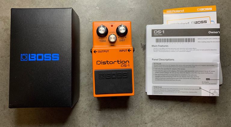 Boss ds-1 distortion pedal with manual and box