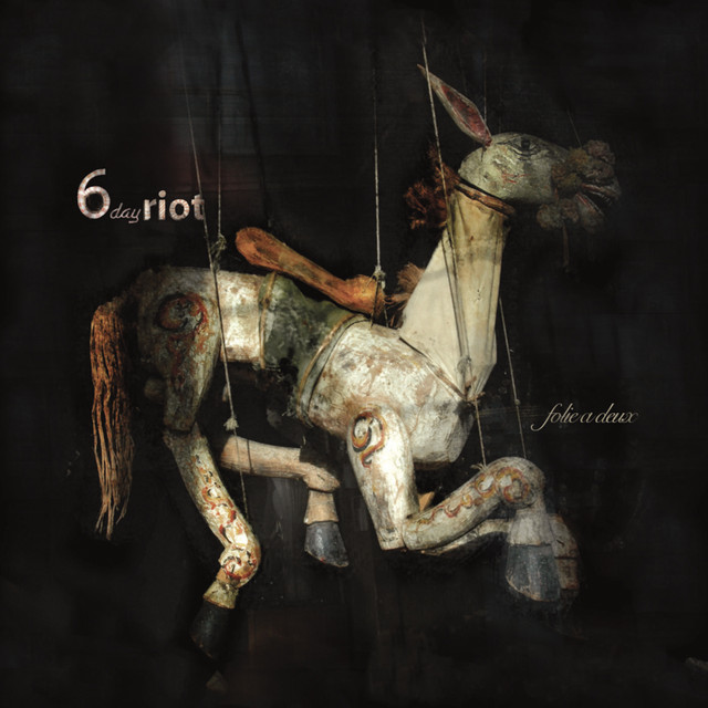 Folie À Deux album cover