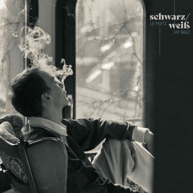 Schwarz-Weiß album cover