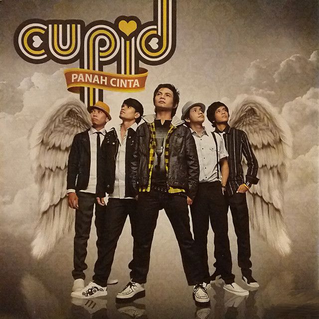 Panah Cinta album cover