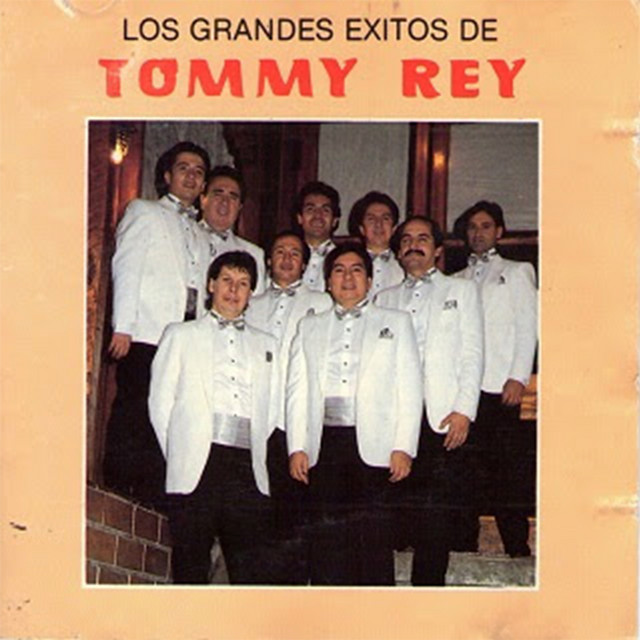 Los Grandes Éxitos de Tommy Rey album cover