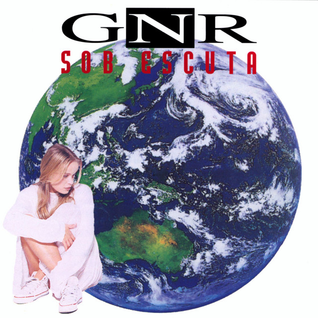 Sob Escuta album cover
