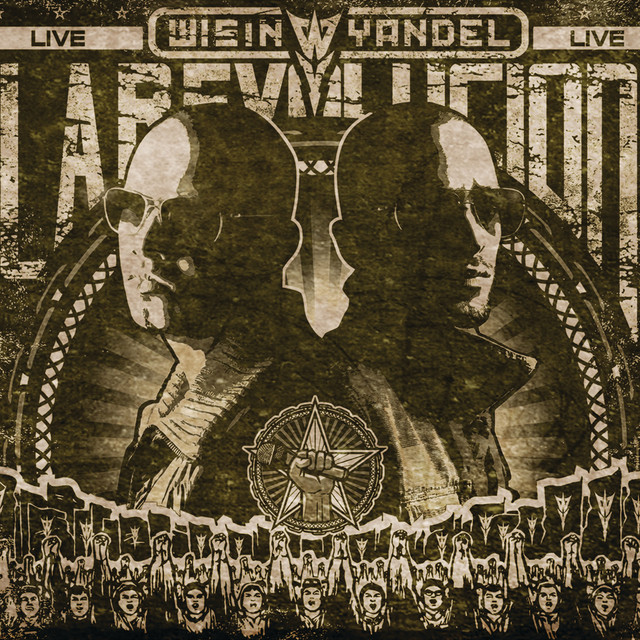 La Revolucion Live album cover