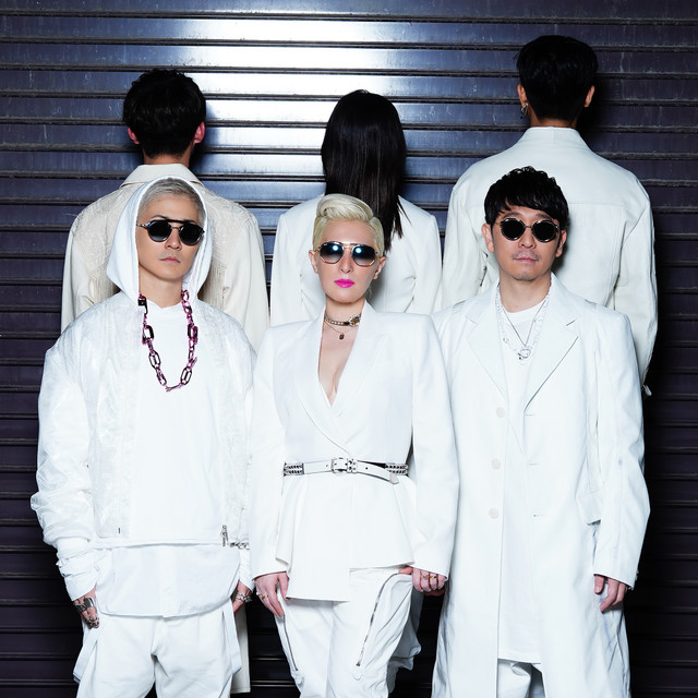 3/6にm-flo loves復活&新曲"tell me tell me" リリース!3名の新lovesは誰か#mfloと#lovesで回答募集!まずは豪華41曲のlovesをチェックしてねアルバム album cover
