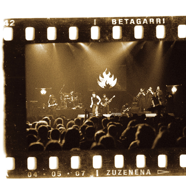 Zuzenena album cover