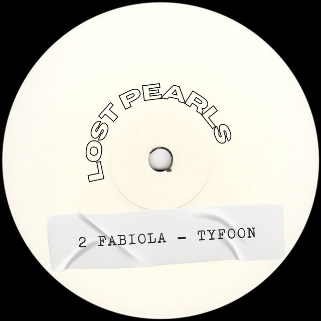 Tyfoon album cover
