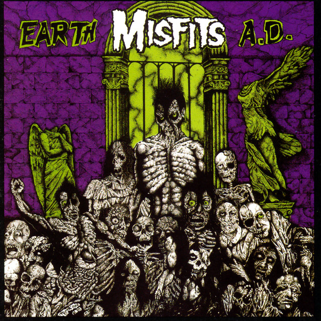 Ampeg V-4 (1970) as heard on Earth A.D. / Die, Die My Darling by Misfits (1984)