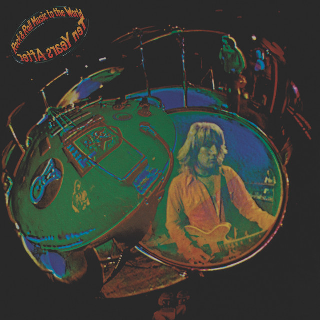 Rickenbacker 4001 as heard on Rock & Roll Music to the World (2017 Remaster) by Ten Years After (1972)