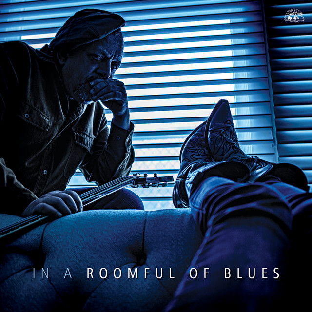 In A Roomful Of Blues album cover
