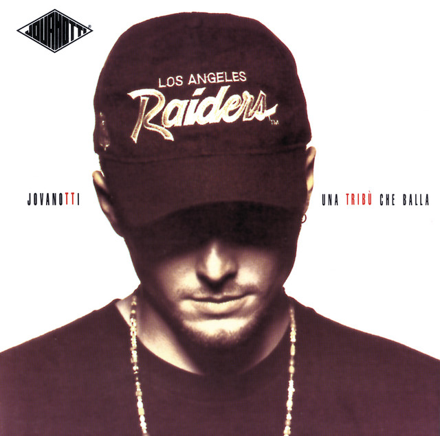 Una Tribu' Che Balla album cover