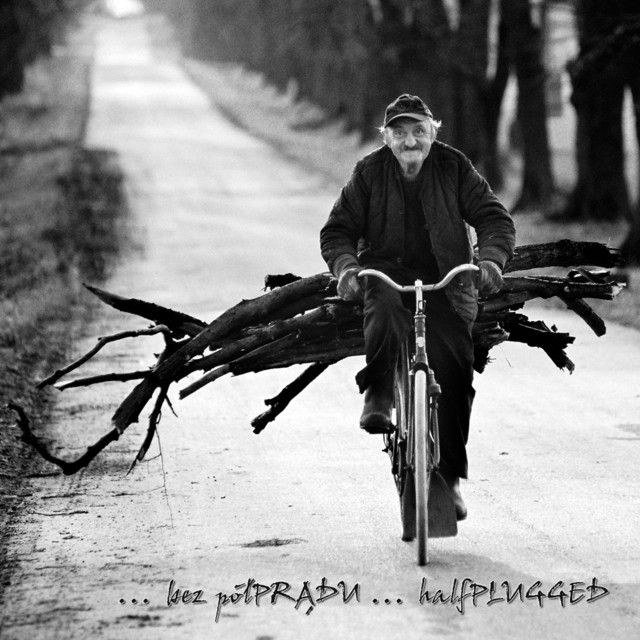 Bez Polpradu... Halfplugged album cover