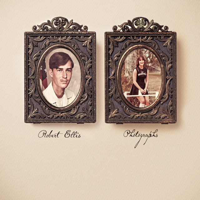 Photographs album cover