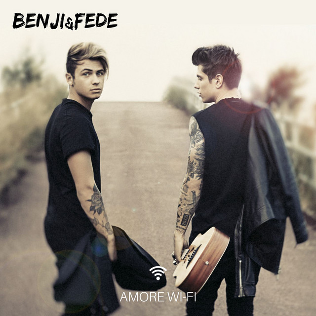 Gibson Les Paul Custom Electric Guitar as heard on Amore Wi-Fi by Benji & Fede (2016)