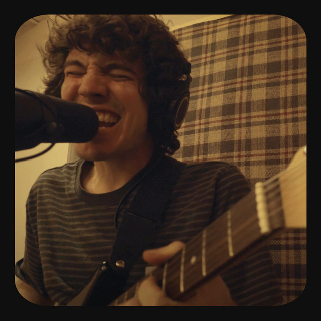 Ernie Ball Music Man Albert Lee SSS as heard on Crimes (Live at 8th Street Recording) by Bobbing (2024)