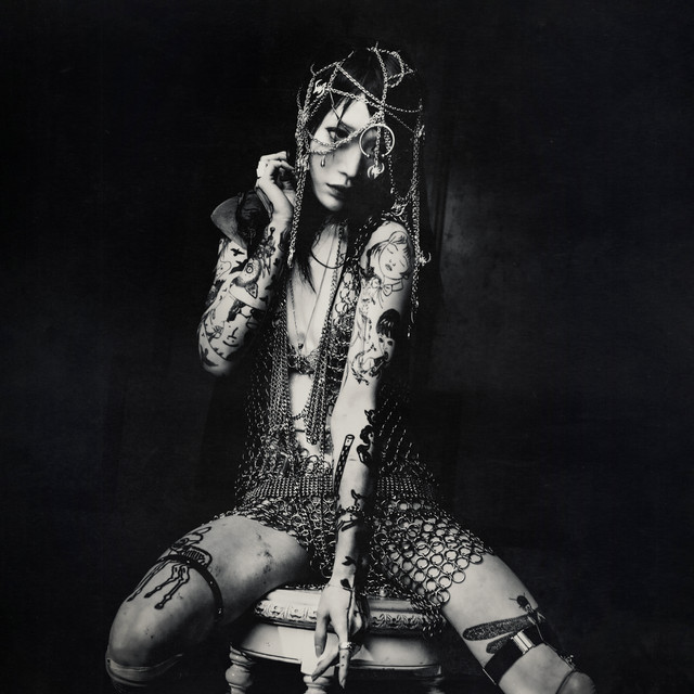 Evangelic Girl is a Gun