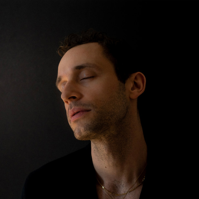 piano album cover