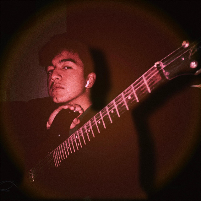 Roland TR-707 Rhythm Composer as heard on Lejos de tu corazón by La Texana (2021)