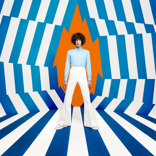 Tridimensional album cover