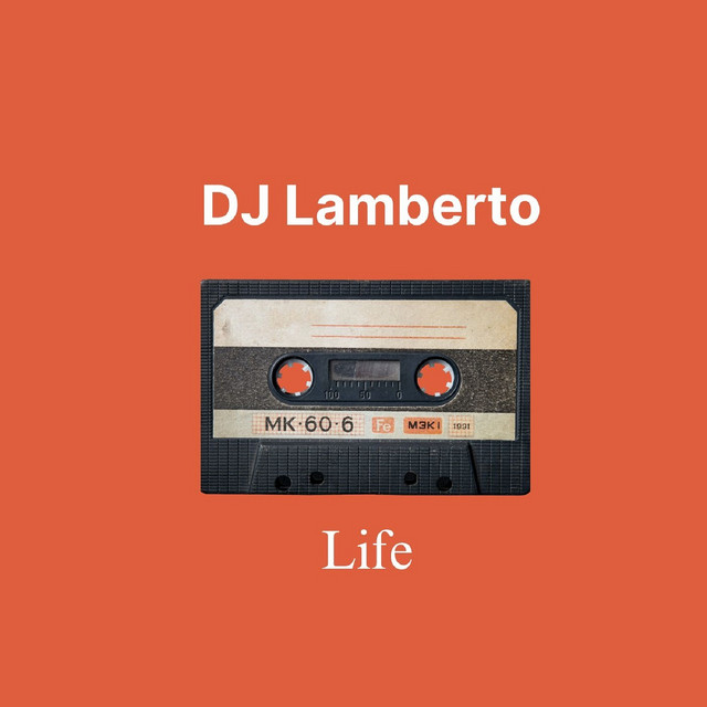 Pioneer DJ CDJ-2000NXS2 as heard on Life by DJ Lamberto (2025)