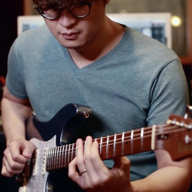 Ibanez AZ2204 Prestige as heard on Hang on to You by Kit Tang (2019)