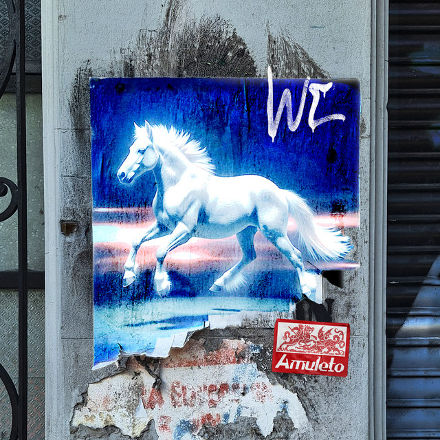 Amuleto album cover
