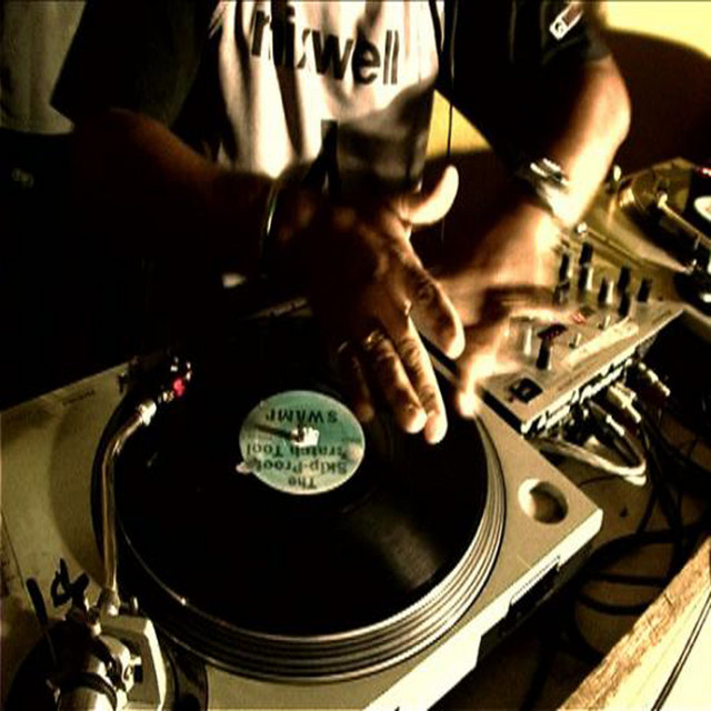 How it should be done feat. D.J. Woody Wood album cover