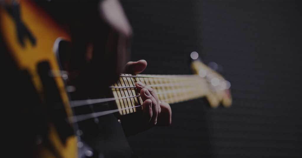 Best Online Bass Guitar Lessons for Every Skill Level