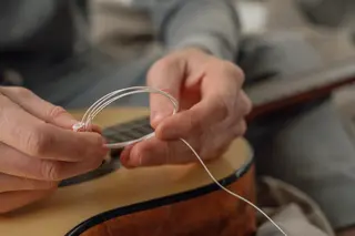How to String a Guitar | Step-by-Step Guide