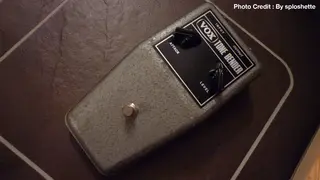 The Unruly Majesty of Fuzz: A Complete Guide to the Tone Bender and Its Modern Legacy
