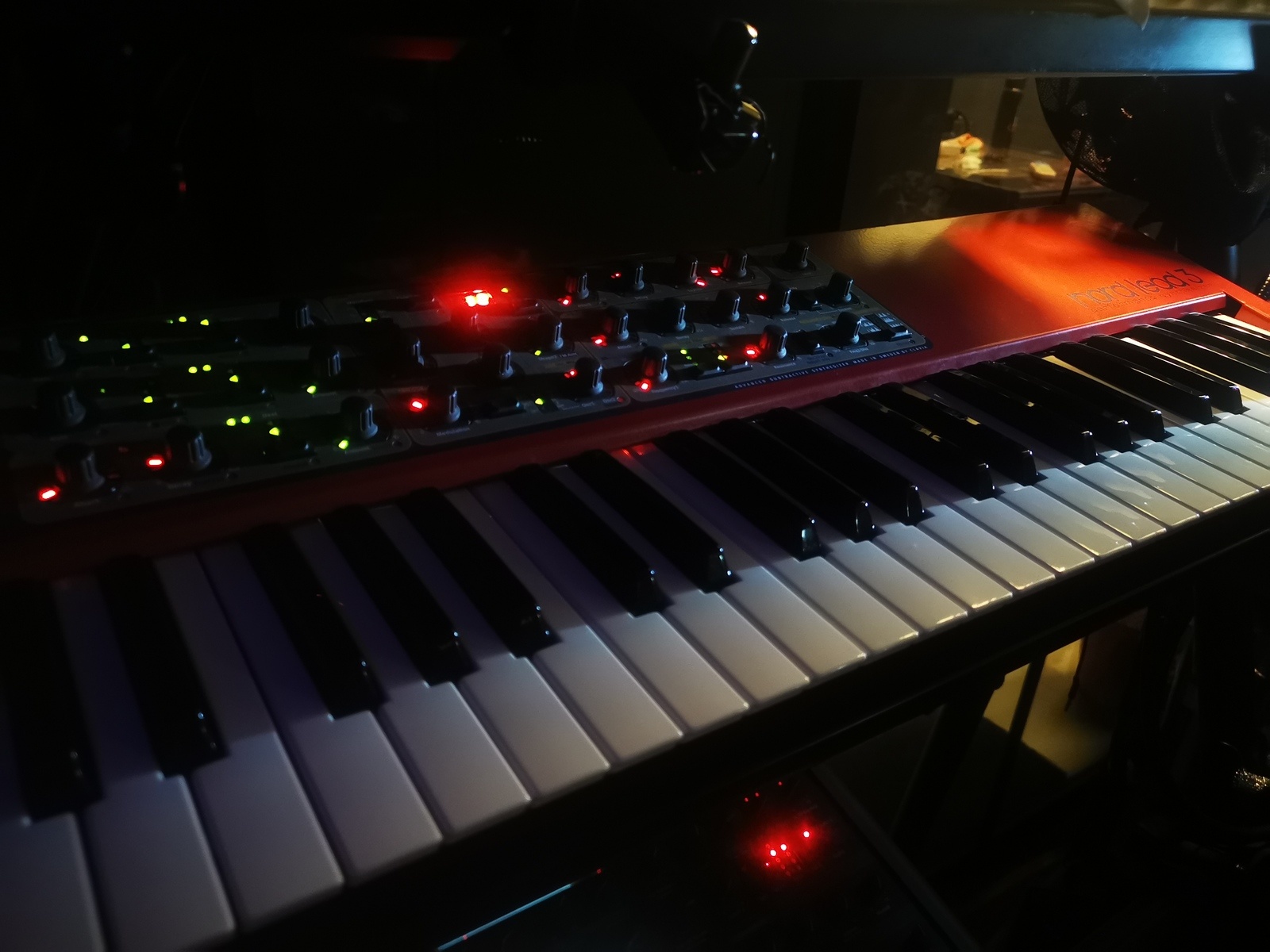 Pedalboard by yong_how featuring Clavia Nord Lead 3