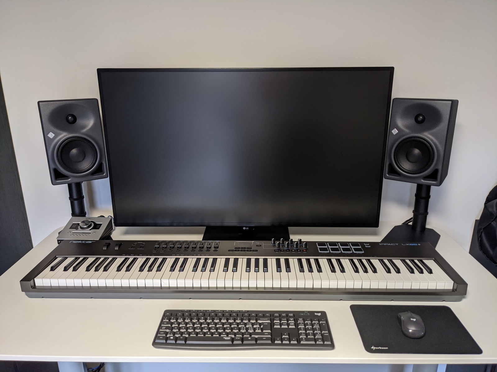 Music Gear Setup by elezetamusic featuring Nektar Impact LX88+