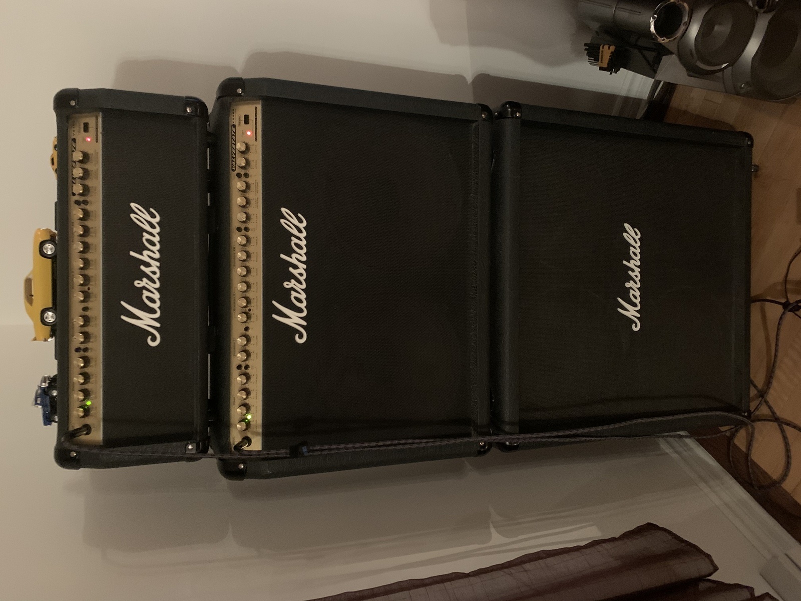 Metal Music Gear Setup by max_metal featuring Marshall 4x12 Cab with V30 speakers, Marshall Valvestate VS265R, and Marshall Valvestate VS100 Head