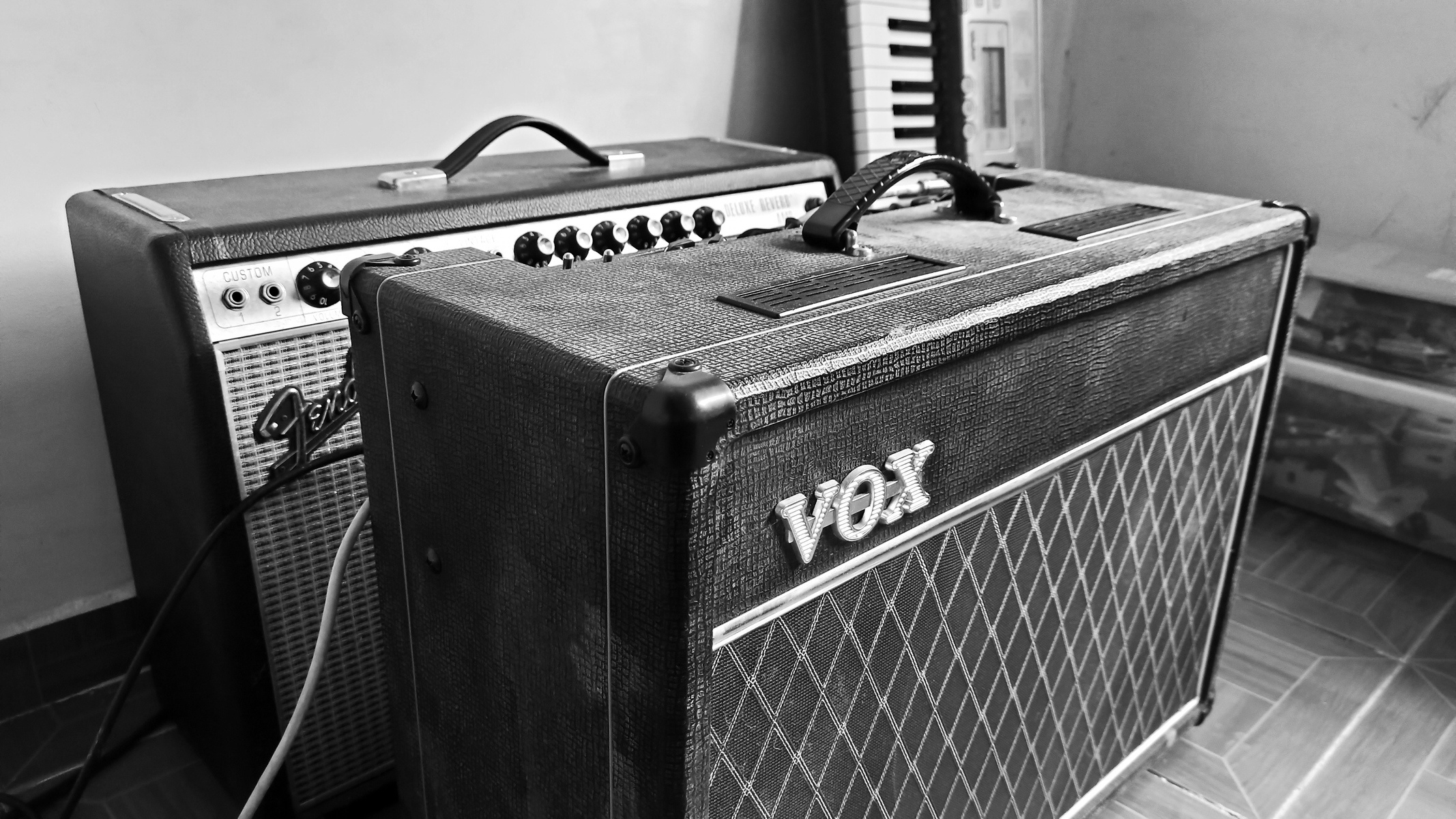 Country Studio Setup by lobberuno featuring Casio LK-220 Midi Keyboard, Fender '68 Custom Deluxe Reverb, and Vox AC15C1