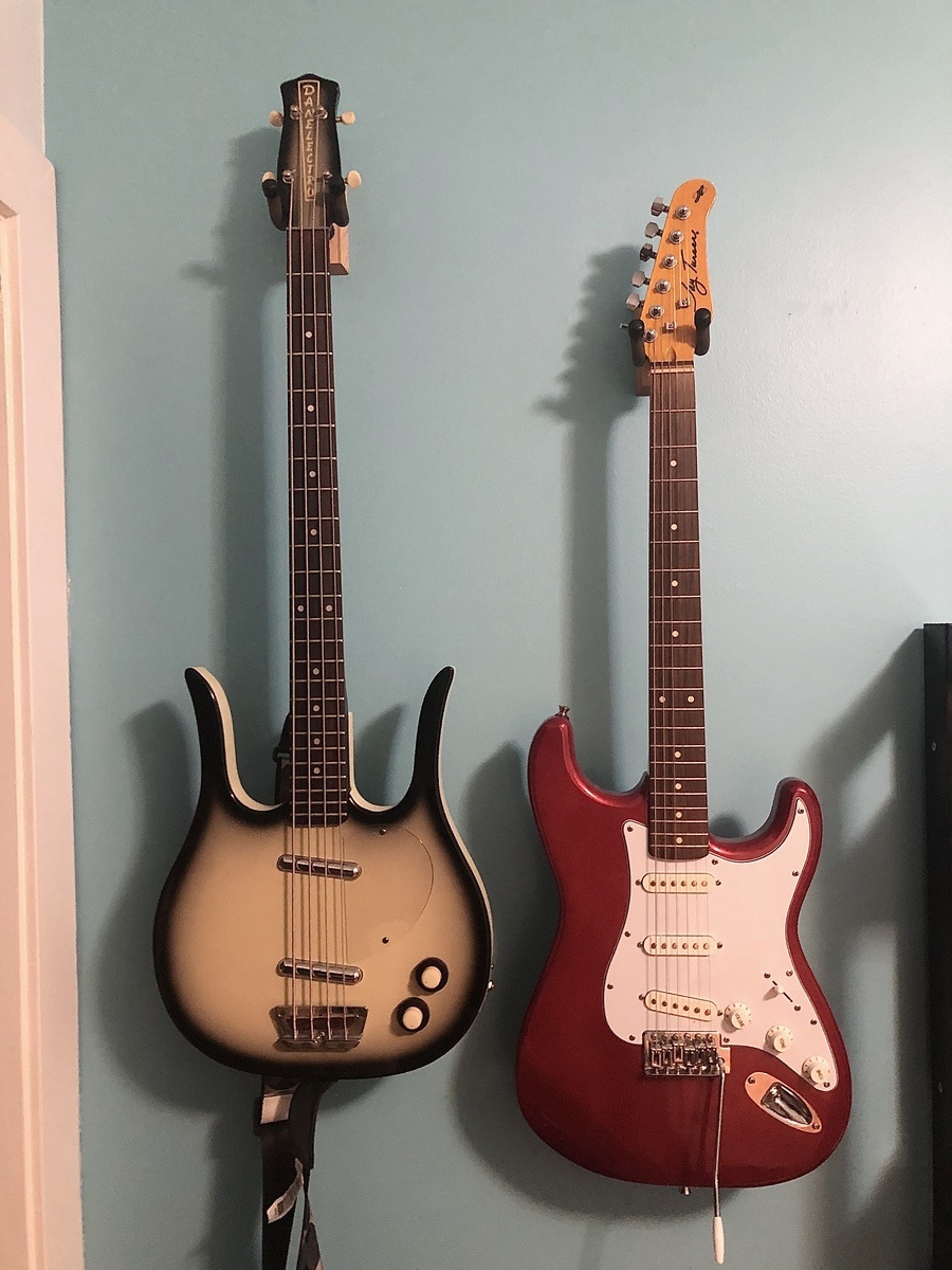 Jay Turser Bass Rig by seedystrums featuring Jay Turser JT-300 and Danelectro Longhorn Bass