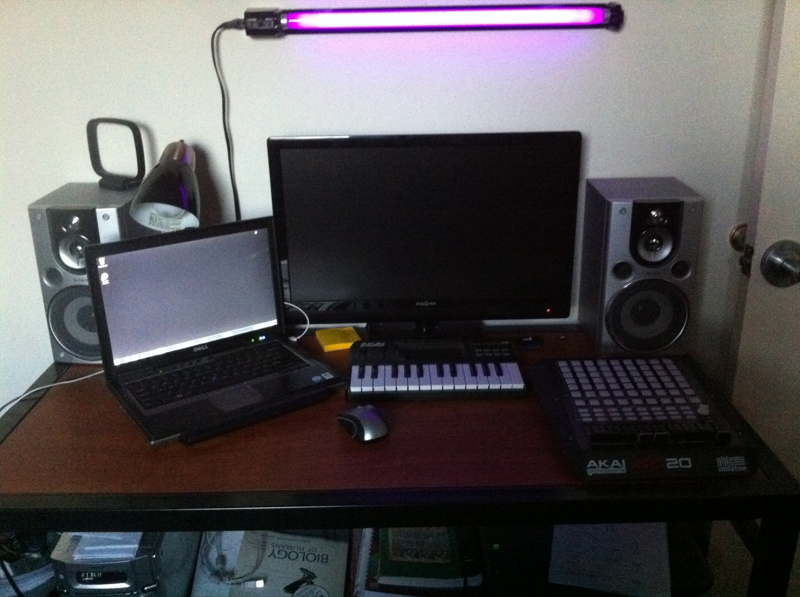 housecat's music gear photo