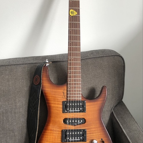 Photo of Godin Freeway Classic in a guitar