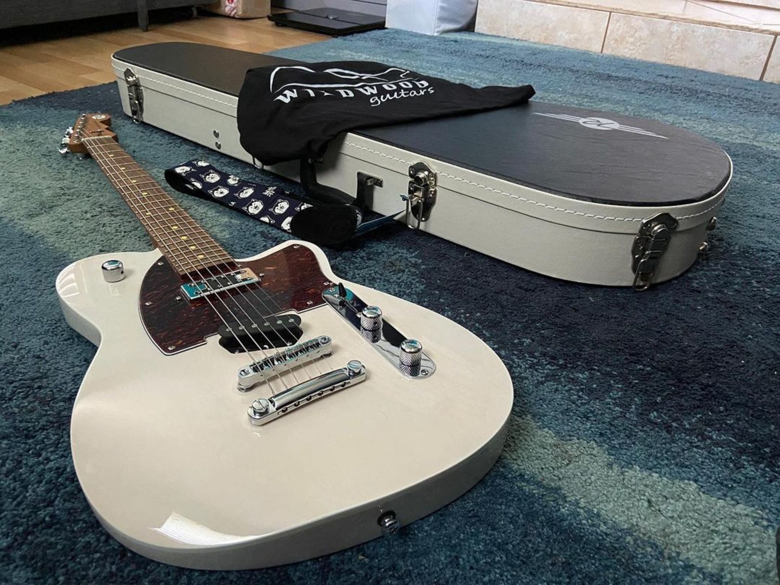 Music Gear Setup by kuro9795 featuring Reverend Buckshot