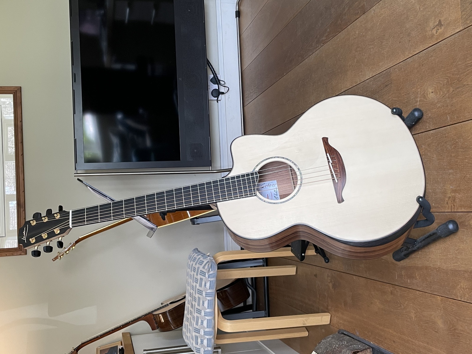 Music Gear Setup by peter_cosgrove featuring Lowden - Pierre Bensusan signature