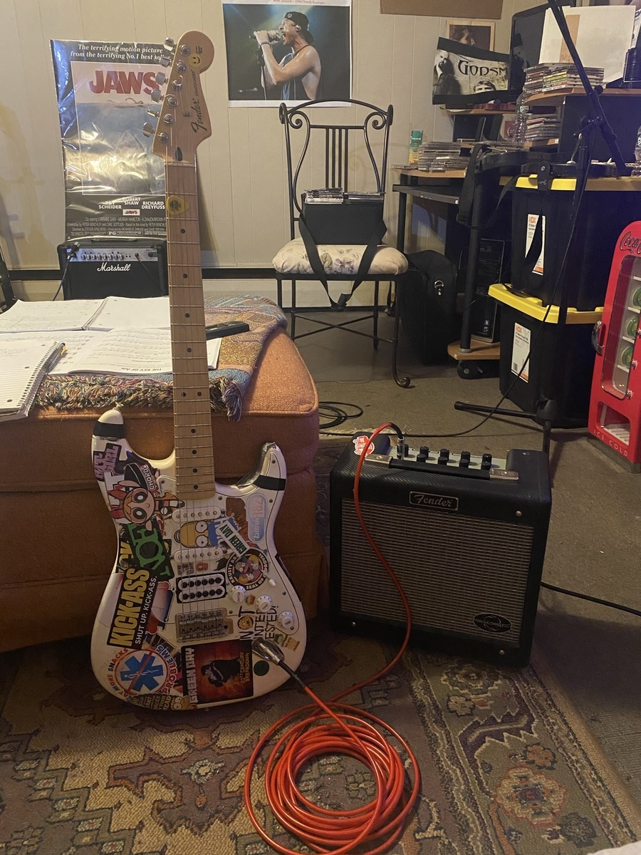 Fender Music Gear Setup by ryancas95 featuring Fender G-DEC Junior Carbon 15W 1x8 Guitar Combo Amp, Dunlop Tortex Standard 0.73mm Guitar Picks, and Ernie Ball Skinny Top Heavy Bottom Slinky Guitar Strings (10-52) and 4 more pieces of gear